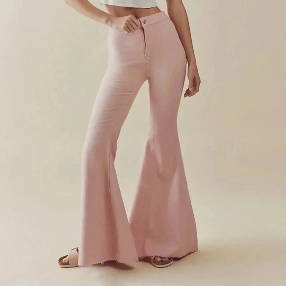 NWT Free People Throw It Back Reversible Flare Jeans in Pink Brown Printed 26 - Picture 4 of 15